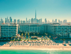 Hotel Bintang 5 di Dubai dengan Pantai Pribadi